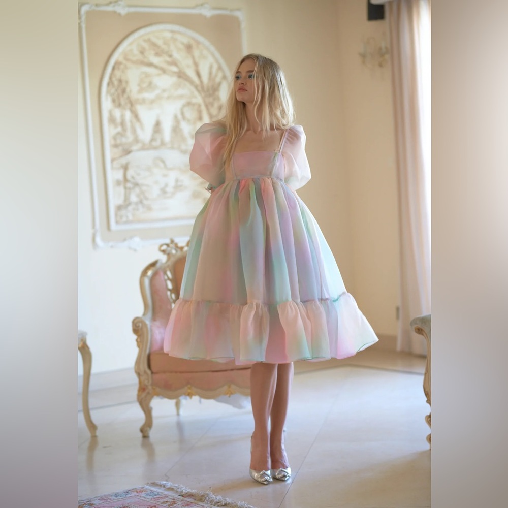 Selkie XL Rainbow French Puff